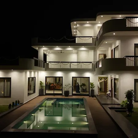 Villa Heliconia